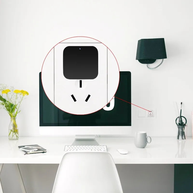 Mini 1080p Charger Camera